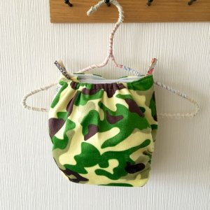 画像2: 迷彩柄 カモフラージュ【布おむつ本舗オリジナル】ポケット式 ワンサイズおむつカバー （スナップ/ミンキー素材） (2)