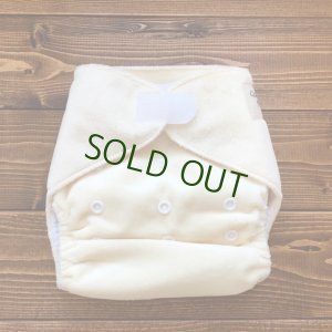 画像1: もこもこミルク【布おむつ本舗オリジナル】ポケット式 ワンサイズおむつカバー ふんわり モコモコ （マジックテープ/ミンキー素材） 赤ちゃんらしい,みるく (1)