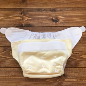 画像5: もこもこミルク【布おむつ本舗オリジナル】ポケット式 ワンサイズおむつカバー ふんわり モコモコ （マジックテープ/ミンキー素材） 赤ちゃんらしい,みるく (5)