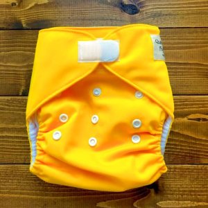 画像1: ひまわり イエロー【布おむつ本舗オリジナル】ポケット式ワンサイズおむつカバー（マジックテープ/ツルツル生地） (1)