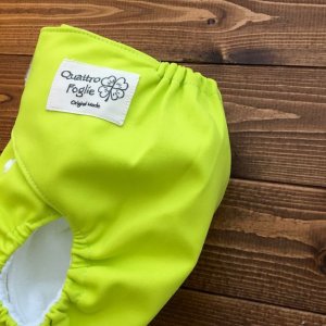 画像2: ライムグリーン【布おむつ本舗オリジナル】ポケット式 ワンサイズおむつカバー （マジックテープ/ツルツル生地）明るい黄緑 (2)