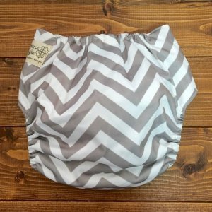 画像2: 「北欧ジグザグ（グレー）」立ったまま履ける パンツ型ワンサイズおむつ/トレパンにも♪ツルツル (2)