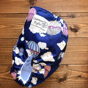 画像2: 気球(ネイビー)【布おむつ本舗オリジナル】ポケット式 ワンサイズおむつカバー (マジックテープ/ツルツル生地)雲 ,空 (2)