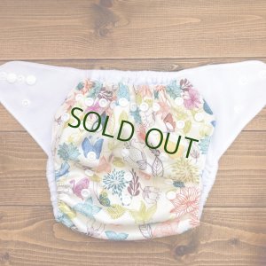 画像2: 「フラワーバタフライ」立ったまま履ける パンツ型ワンサイズおむつ トレパンにも♪花柄,蝶々 (2)