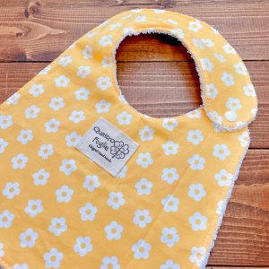 画像2: 【超吸収！魔法のスタイ】ポップフラワー（イエロー）【ハンドメイド】マイクロファイバー×コットン生地のよだれかけ【スタイ５枚以上まとめ買いで送料無料！】黄色,花柄 (2)