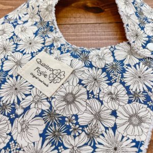 画像3: 【超吸収！魔法のスタイ】大人フラワー（ブルー）【ハンドメイド】マイクロファイバー×コットン生地のよだれかけ【スタイ５枚以上まとめ買いで送料無料！】花柄 (3)