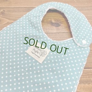 画像2: 【超吸収！魔法のスタイ】ナチュラルドット（くすみブルー）【ハンドメイド】マイクロファイバー×コットン生地のよだれかけ【スタイ５枚以上まとめ買いで送料無料！】ナチュラル,水玉 (2)