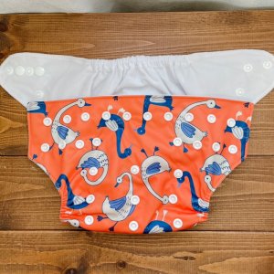 画像2: 北欧アヒル(オレンジ)【布おむつ本舗オリジナル】ポケット式 ワンサイズおむつカバー (スナップ/ツルツル生地)鳥,動物 (2)