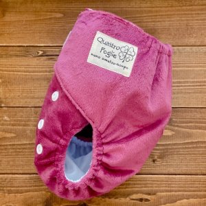 画像2: もこもこワインレッド【布おむつ本舗オリジナル】ポケット式 ワンサイズおむつカバー ふんわり （マジックテープ/ミンキー素材）赤,モコモコ (2)