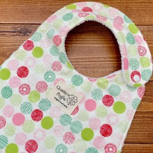 画像2: 【超吸収！魔法のスタイ】北欧サークル（赤×グリーン系）【ハンドメイド】マイクロファイバー×コットン生地のよだれかけ【スタイ５枚以上まとめ買いで送料無料！】 (2)