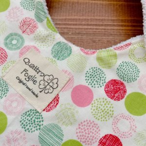 画像3: 【超吸収！魔法のスタイ】北欧サークル（赤×グリーン系）【ハンドメイド】マイクロファイバー×コットン生地のよだれかけ【スタイ５枚以上まとめ買いで送料無料！】 (3)