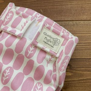 画像2: 【在庫限り】北欧コノハ柄（ピンク）【よつばのおむつ/日本製/ハンドメイド】布おむつカバー （透湿性防水布使用）ボタニカル (2)