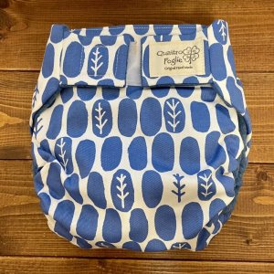 画像1: 北欧コノハ柄（ブルー）【よつばのおむつ/日本製/ハンドメイド】布おむつカバー （透湿性防水布使用）ボタニカル (1)