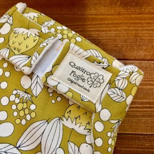 画像2: 北欧木の実（マスタード） 【よつばのおむつ/日本製/ハンドメイド】 布おむつカバー （透湿性防水布使用）いちご,からし (2)