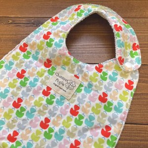 画像2: 【超吸収！魔法のスタイ】北欧おしゃれチェア（カラフル）【ハンドメイド】マイクロファイバー×コットン生地のよだれかけ【スタイ５枚以上まとめ買いで送料無料！】椅子 (2)