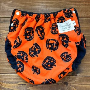 画像1: 在庫限り/ハロウィン♪ジャックオランタン/透湿性防水布入りトレパン【ハンドメイド/日本製】 立ったまま交換出来る♪ パンツ型おむつカバー/オレンジ,カボチャ (1)