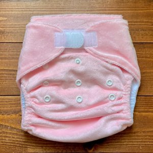 画像1: 早い者勝ち¥0プレゼント 【お買い上げ10,000円以上特典】 ワンサイズおむつ「もこもこいちごみるく マジックテープ」 (1)