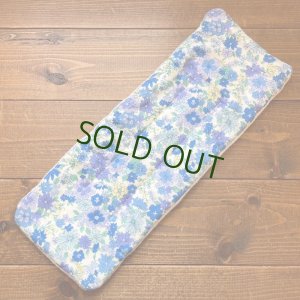 画像1: ¥0プレゼント【お買い上げ8,888円以上特典】訳あり魔法のおむつ「リバティ風フラワー（ブルー系）」 (1)