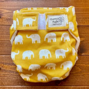 画像1: 北欧ゾウさん（マスタード） 【よつばのおむつ/日本製/ハンドメイド】 布おむつカバー （透湿性防水布使用）カラシ,黄色 (1)