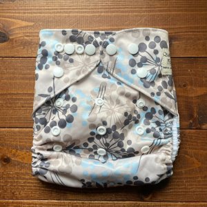 画像1: 早い者勝ち¥0プレゼント 【お買い上げ12,000円以上特典】 訳ありワンサイズおむつ ボタニカル (1)