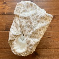 画像1: 縁起の良い麻の葉（白金 ホワイト×ゴールド） 【よつばのおむつ/日本製/ハンドメイド】 布おむつカバー （透湿性防水布使用）和柄