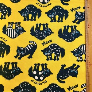 画像2: 【布からオーダー】やんのかステップにゃんこ【よつばのおむつ/日本製/ハンドメイド】 布おむつカバー（マジックテープ）猫,ネコ,ねこ ＊サイズをお知らせください (2)