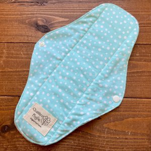 画像1: 【5枚以上まとめ買いで送料無料】 手作り布ナプキン「クラムボン」 ｜防水・昼・多い日用【レギュラーMサイズ】 繰り返し使えてお肌に優しいハンドメイド (1)