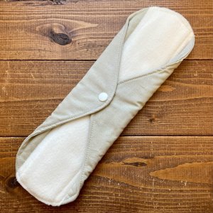 画像3: 【5枚以上まとめ買いで送料無料】 手作り布ナプキン「ミルクティ」 ｜防水・昼・多い日用【レギュラーMサイズ】 繰り返し使えてお肌に優しいハンドメイド (3)