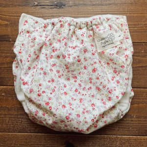 画像1: やさしい小花（クリーム） 【トレパンM~L】立ったまま交換出来る♪ パンツ型おむつカバー（防水）フラワー (1)