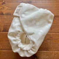 画像1: 北欧チェリー（ペールグレー） 【よつばのおむつ/日本製/ハンドメイド】 布おむつカバー （透湿性防水布使用）ナチュラル