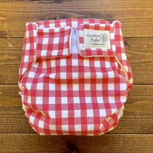 画像1: 【受注製作】ギンガムチェックレッド赤 【よつばのおむつ/日本製/ハンドメイド】 布おむつカバー (透湿性防水布使用) ※ご希望のサイズをお知らせください (1)