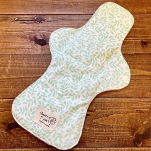 画像1: 夜用布ナプキン30cm 多い日も安心の防水仕様 「若葉のうた」 【ハンドメイド】 (1)