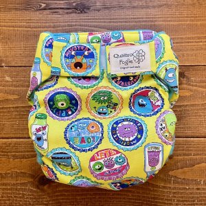 画像1: 【日本製ハンドメイド】布おむつカバー｜透湿防水素材でモンスター柄（イエロー）｜安心・快適・おしゃれな布おむつグッズ (1)