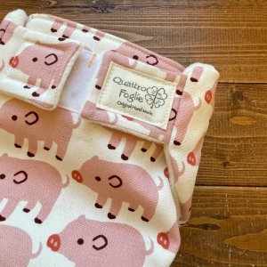 画像2: ごきげんブタちゃん 【よつばのおむつ/日本製/ハンドメイド】 布おむつカバー （透湿性防水布使用）アニマル (2)