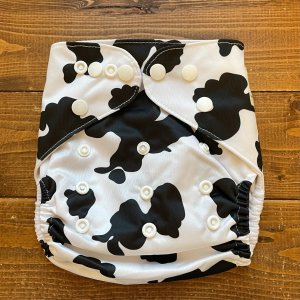 画像1: 早い者勝ち¥0プレゼント 【お買い上げ12,000円以上特典】 訳ありワンサイズおむつ 「牛（スナップ）」 (1)