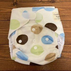 画像1: 早い者勝ち¥0プレゼント 【お買い上げ12,000円以上特典】 訳ありワンサイズおむつ 「北欧水玉（マジックテープ）」 (1)