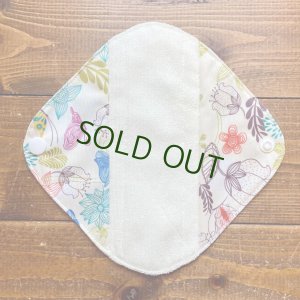画像2: ¥0プレゼント 【7,777円以上お買い上げ特典】非売品 布ナプキンライナー「フラワーバタフライ」 (2)