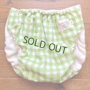 画像1: 【大きいトレパン XL:90-110】 ギンガムチェック（グリーン） パンツ型おむつカバー（防水）立ったまま交換出来る♪緑 (1)