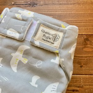 画像2: 北欧-空のおさんぽ 【よつばのおむつ/日本製/ハンドメイド】 布おむつカバー （透湿性防水布使用）グレー (2)