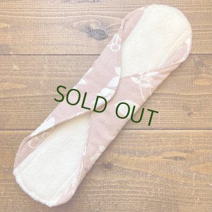 画像3: 【5枚以上まとめ買いで送料無料】 手作り布ナプキン「北欧ぬくもりフラワー」 ｜防水・昼・多い日用【レギュラーMサイズ】 繰り返し使えてお肌に優しいハンドメイド (3)