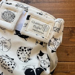 画像2: にゃんこ大集合！ 【よつばのおむつ/日本製/ハンドメイド】 布おむつカバー （透湿性防水布使用）猫,ネコ,ねこ,きなり (2)