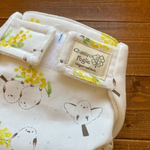 画像2: ミモザとシマエナガ 【よつばのおむつ/日本製/ハンドメイド】 布おむつカバー （透湿性防水布使用）トリ,フラワー,花柄,春 (2)