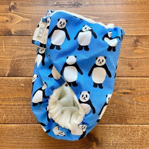 画像3: こっちむいてパンダ（ブルー） 【よつばのおむつ/日本製/ハンドメイド】 布おむつカバー （透湿性防水布使用）青,男の子 (3)