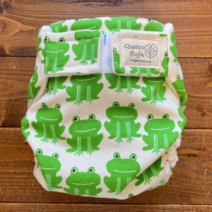 画像1: ケロロンかえる日和 【よつばのおむつ/日本製/ハンドメイド】 布おむつカバー （透湿性防水布使用）カエル,北欧 (1)
