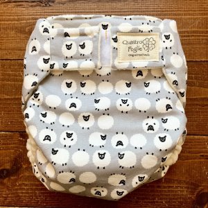 画像1: コロコロひつじ（グレー） 【よつばのおむつ/日本製/ハンドメイド】 布おむつカバー （透湿性防水布使用）羊,ヒツジ,アニマル (1)