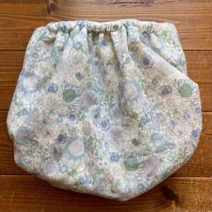 画像3: 【大きいトレパン XL:90-110】 リバティ風フラワー（ブルー系） パンツ型おむつカバー（防水）立ったまま交換出来る♪女の子,花柄 (3)