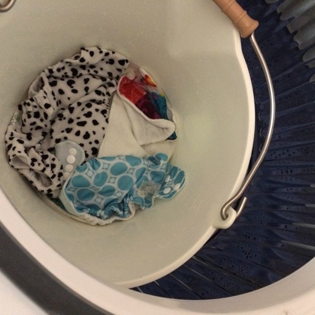 つけ置きバケツってどこに置く 布おむつ専門店 布おむつ本舗 ハンドメイド ワンサイズおむつカバー 魔法のおむつが人気