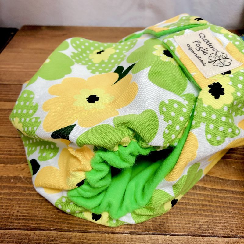 よつばのおむつ 日本製ハンドメイド 布おむつカバー 透湿性防水布使用のリニューアル版 マリメッコみたいな北欧風の花柄 グリーン イエロー
