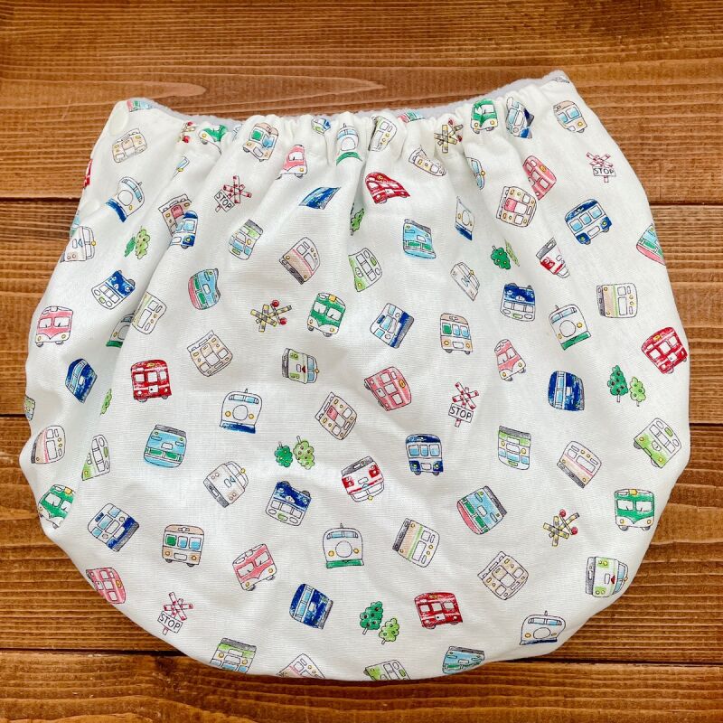 ハンドメイドトレパン 立ったまま交換出来る パンツ式おむつカバー 電車